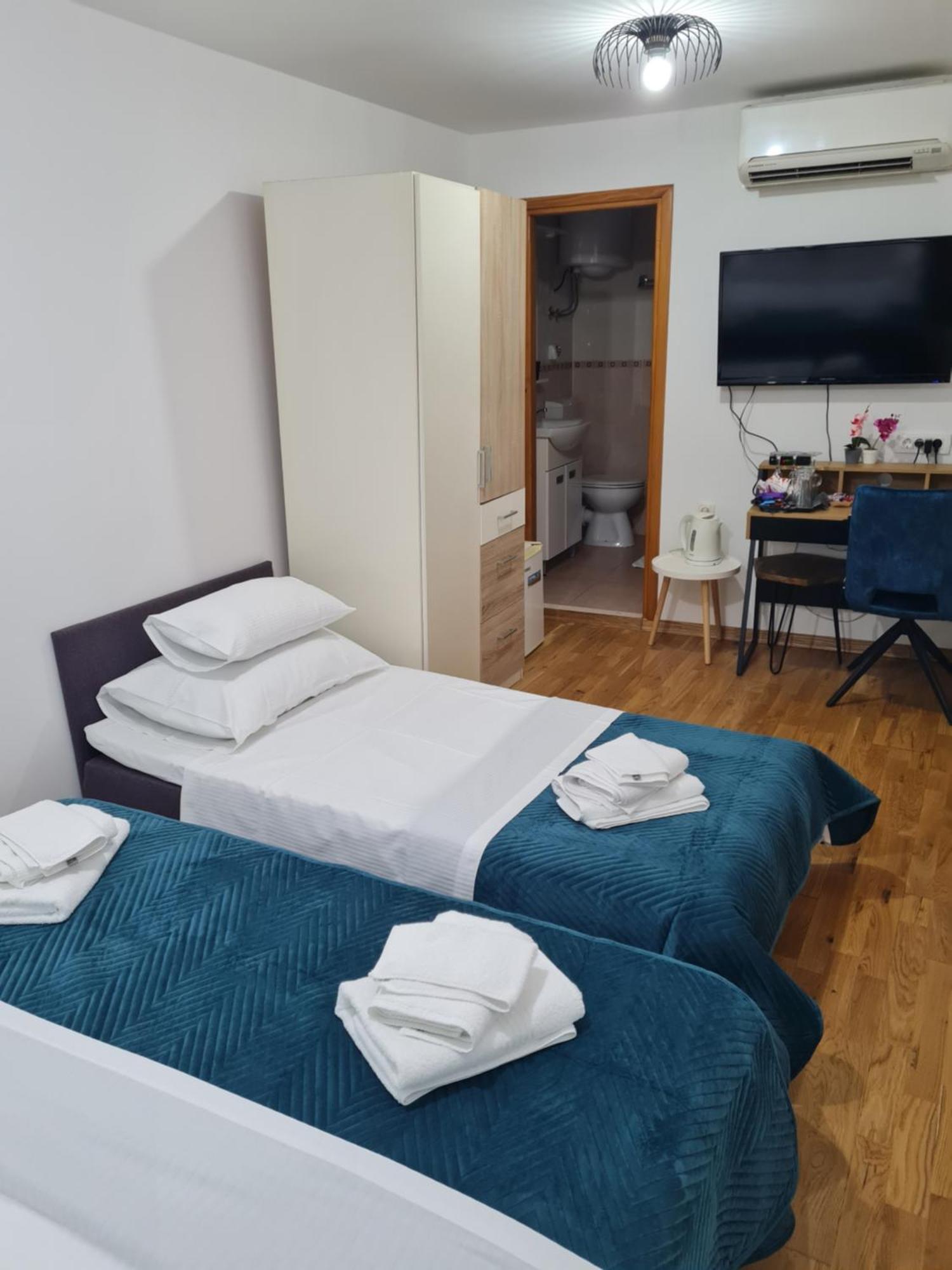Inchy Accommodation - In The Center Of Diocletian'S Palace Split Extérieur photo